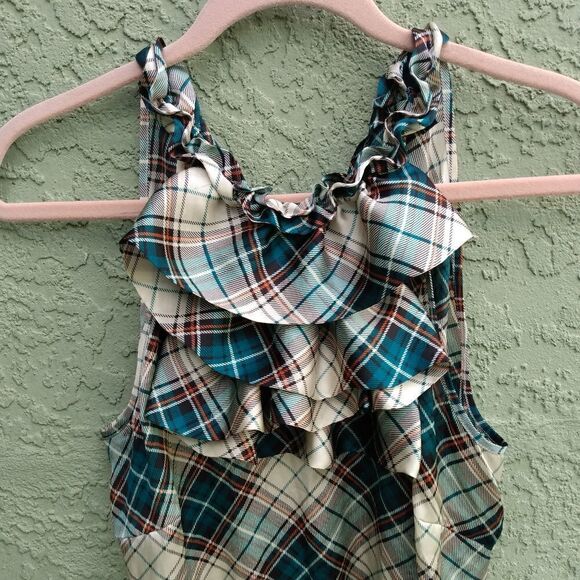 EUC ESSENTIALS BY MILANO Green/White/Red Plaid Ruffled Sleeveless High Neck Top - Picture 2 of 9